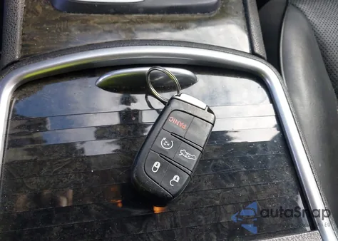 2016 Chrysler 300C z USA, uszkodzony, nr VIN 2C3CCAEG6GH189909